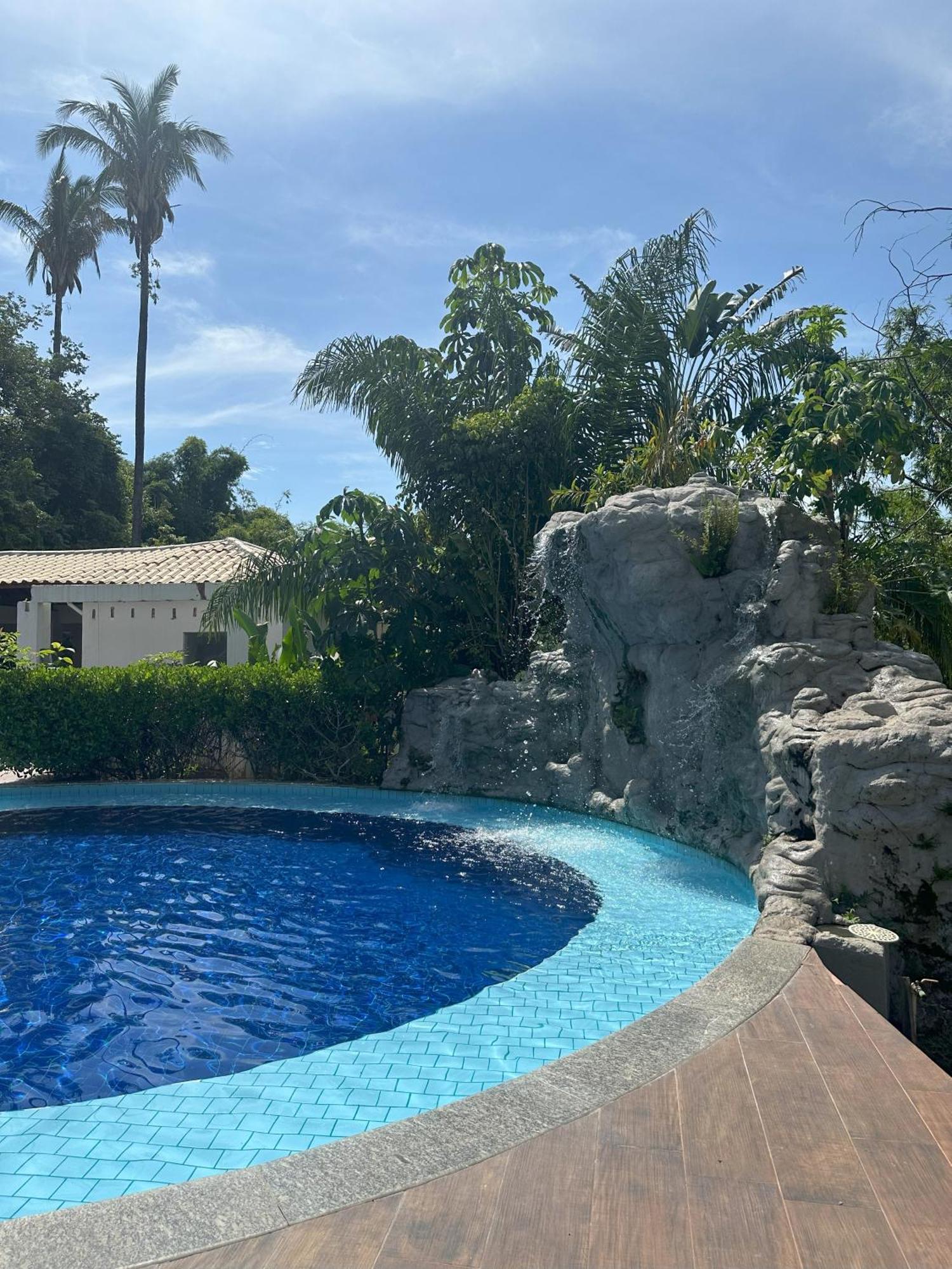 Araguaia Hotel Barra do Garças エクステリア 写真