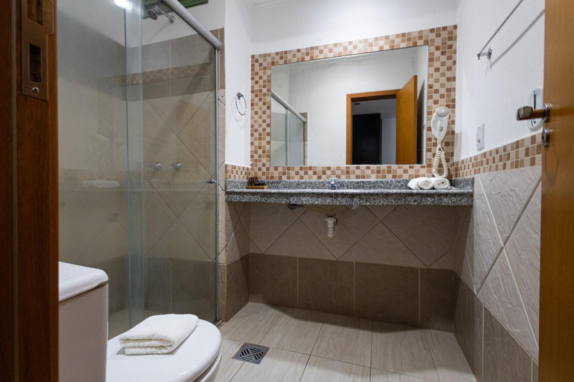 Araguaia Hotel Barra do Garças エクステリア 写真